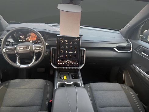 Certified 2025 GMC Acadia Elevation image 17