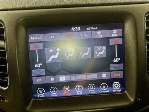 Used 2019 Jeep Compass Trailhawk AWD/4WD image 15
