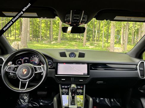 Used 2019 Porsche Cayenne w/ Premium Plus Package AWD/4WD image 5