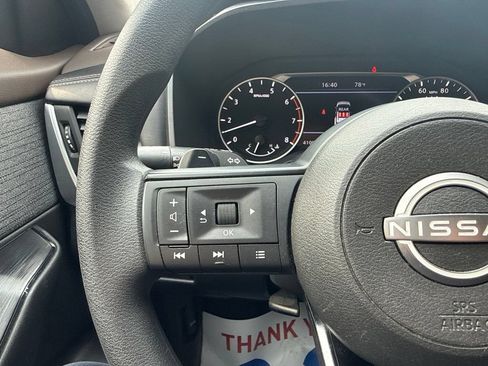 Used 2023 Nissan Rogue S AWD/4WD image 15