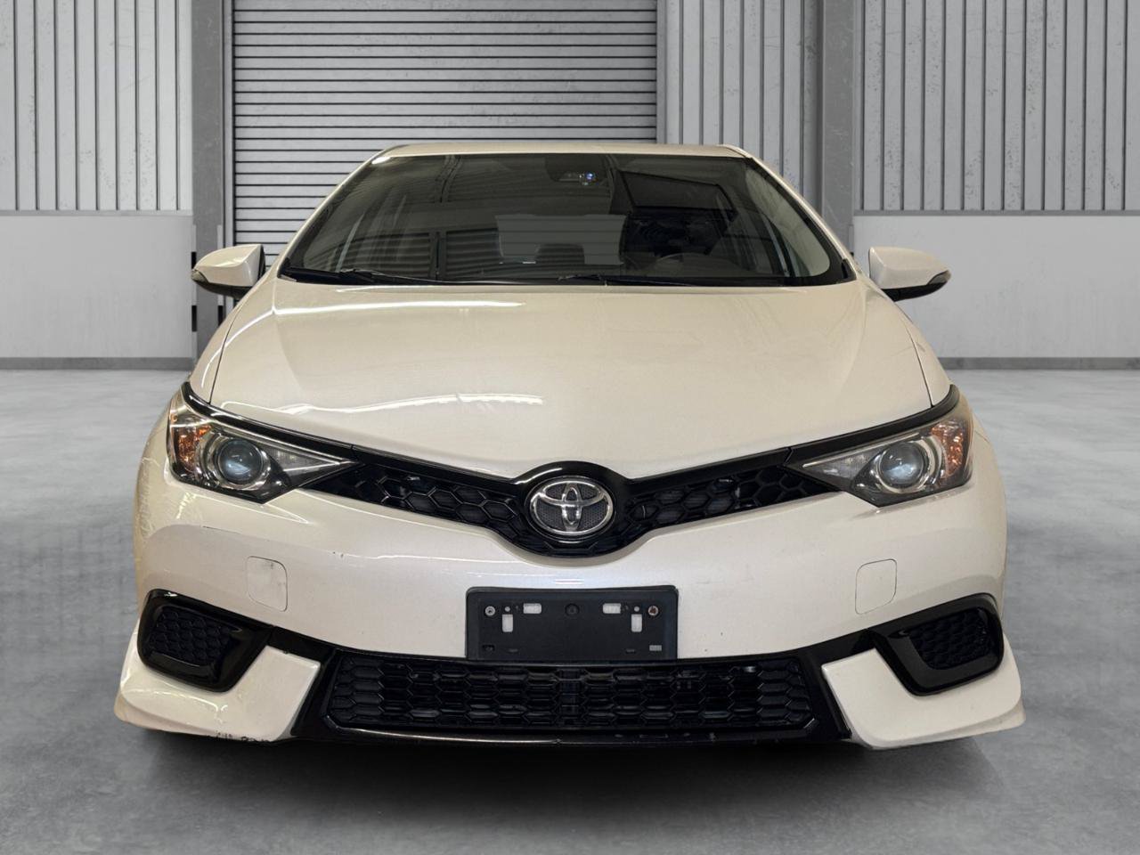 Used 2017 Toyota Corolla iM FWD image 9