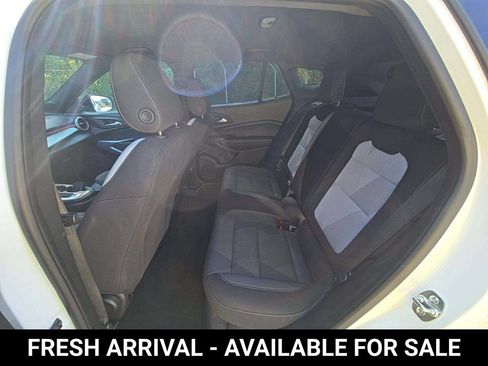 Used 2026 Chevrolet Trax RS FWD image 12