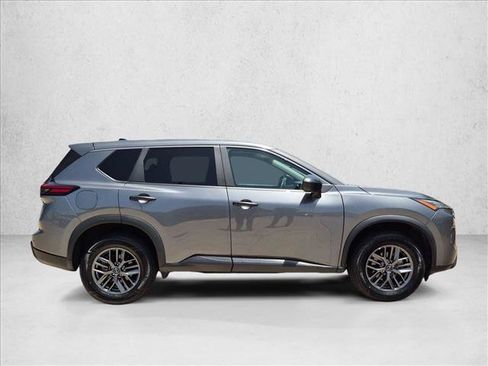 Used 2024 Nissan Rogue S AWD/4WD image 4