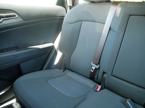 Certified 2024 Kia Sportage LX AWD/4WD image 12
