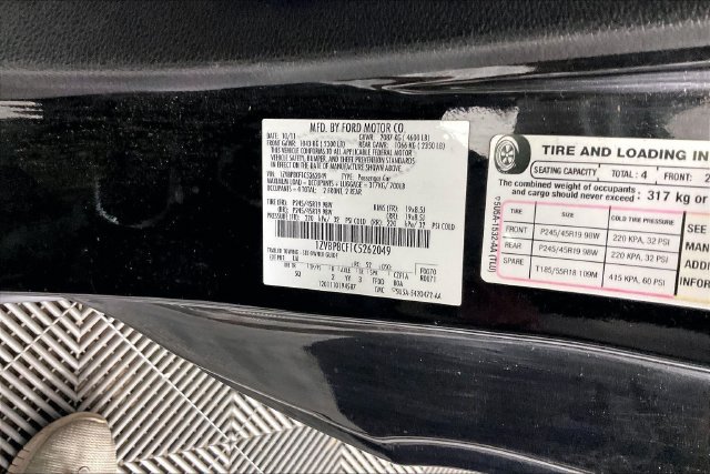 Used 2012 Ford Mustang GT Premium w/ Security Pkg RWD image 5