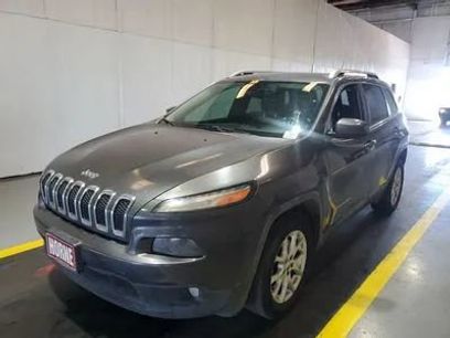 Used 2015 Jeep Cherokee Latitude w/ Comfort/Convenience Group
