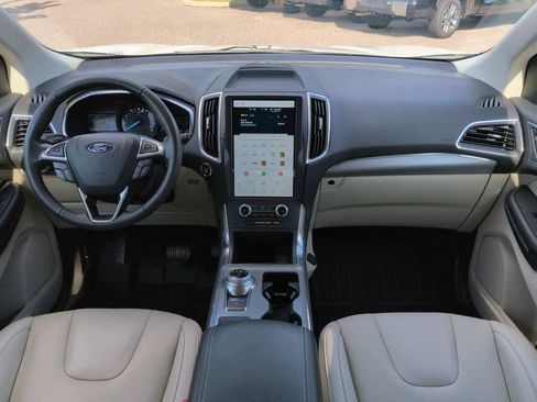 Used 2021 Ford Edge Titanium FWD image 14