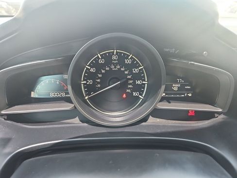 Used 2017 MAZDA MAZDA3 Touring FWD image 11