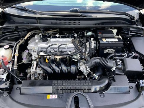 Used 2021 Toyota Corolla LE FWD image 31