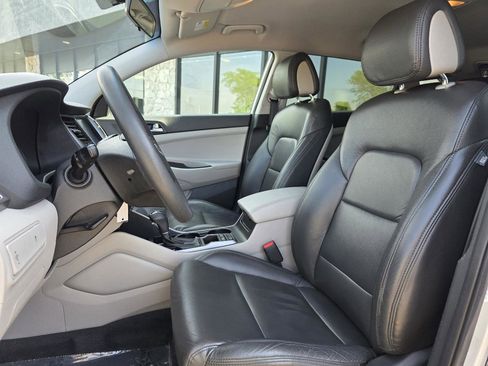 Used 2018 Hyundai Tucson SEL AWD/4WD image 3