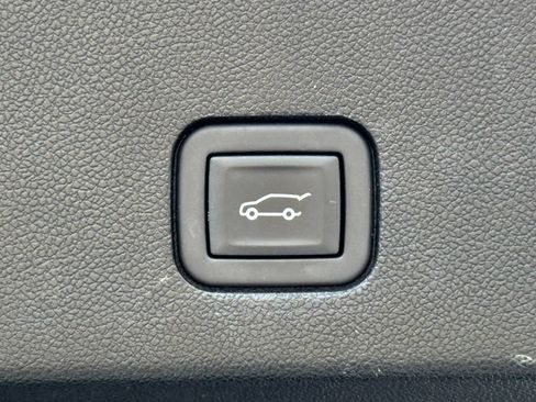 Certified 2024 Cadillac XT6 Sport w/ LPO, Onyx Lite Package AWD/4WD image 40