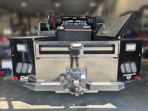 Used 2025 Ford F550 4x4 Crew Cab Super Duty w/ XL Chrome Package image 9