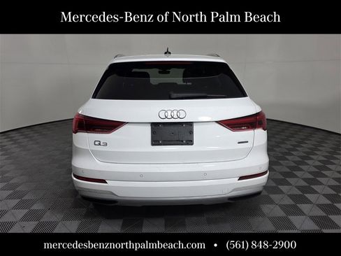 Used 2020 Audi Q3 2.0T Premium Plus w/ Premium Plus Package image 5
