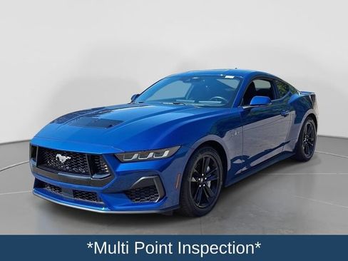 Used 2024 Ford Mustang GT RWD image 4