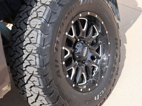 Used 2020 Toyota Tundra SR5 w/ TRD Off-Road Package AWD/4WD image 36