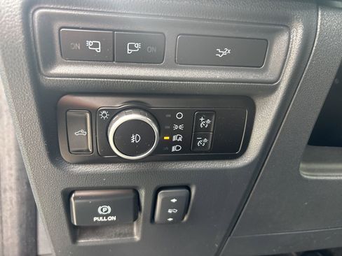 Used 2023 Ford F150 XLT image 16