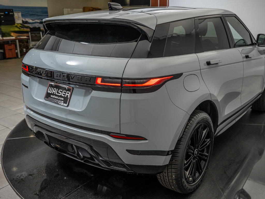 Certified 2026 Land Rover Range Rover Evoque Dynamic SE AWD/4WD image 15