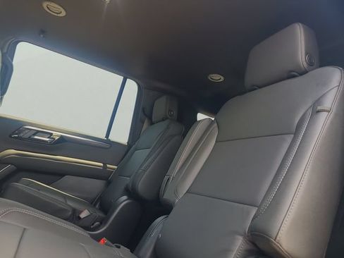 New 2026 Chevrolet Suburban LT w/ Comfort Package RWD image 12