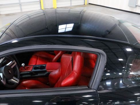 Used 2005 Ford Mustang GT RWD image 10