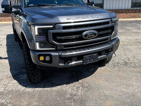 Used 2021 Ford F250 XLT w/ Tremor Off-Road Package AWD/4WD image 4