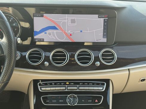 Used 2017 Mercedes-Benz E 300 4MATIC image 14