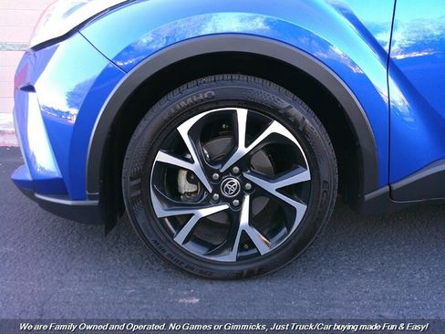 Used 2020 Toyota C-HR XLE image 45
