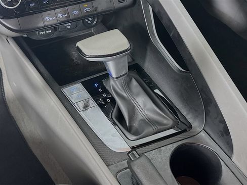 Used 2023 Hyundai Elantra SEL FWD image 16