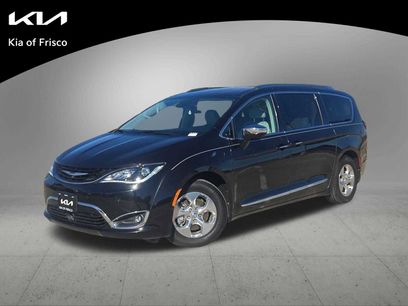 Used 2018 Chrysler Pacifica Limited w/ Advanced Safetytec Group