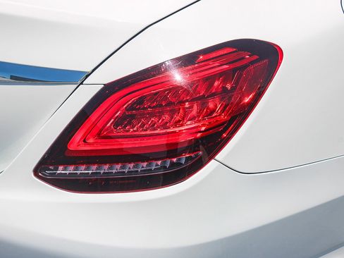 Used 2019 Mercedes-Benz C 300 Sedan image 10
