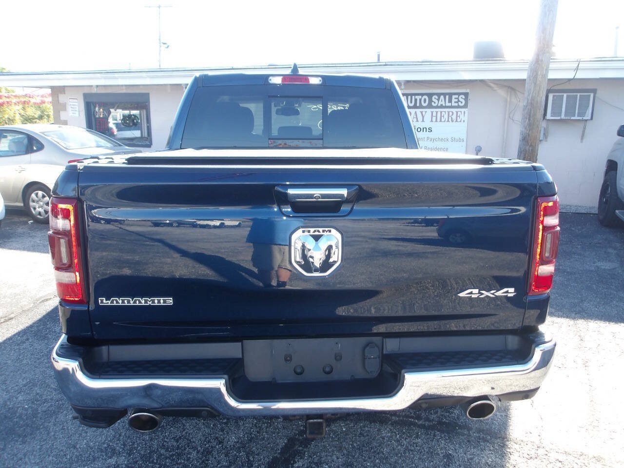 Used 2019 RAM 1500 Laramie AWD/4WD image 6