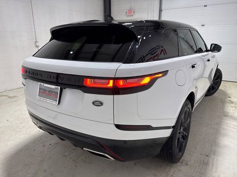 Used 2023 Land Rover Range Rover Velar R-Dynamic S image 4