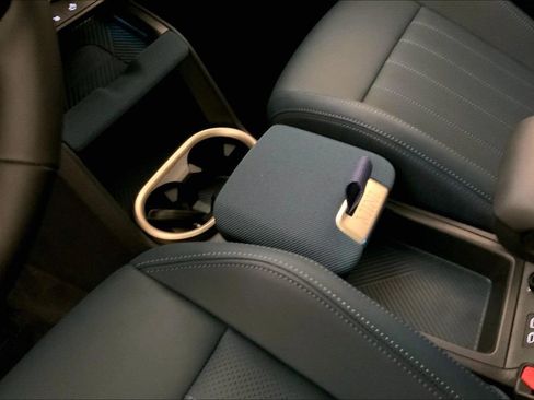 Certified 2025 MINI Cooper Countryman SE w/ Comfort Package Max image 22