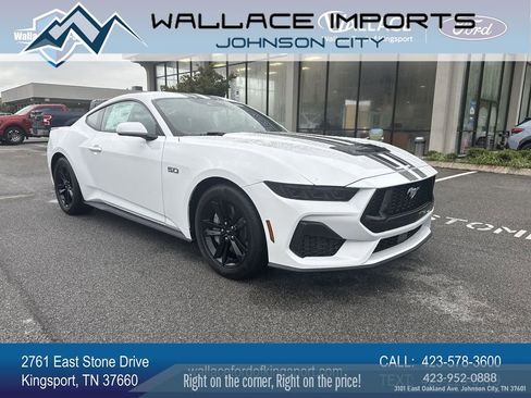 Used 2025 Ford Mustang GT RWD image 1
