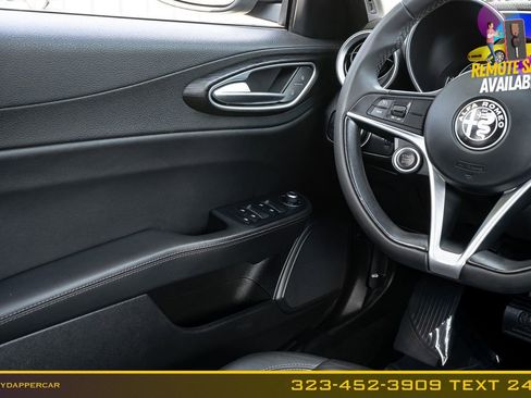 Used 2017 Alfa Romeo Giulia RWD image 18