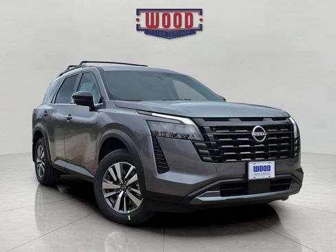 New 2026 Nissan Pathfinder SL AWD/4WD image 1