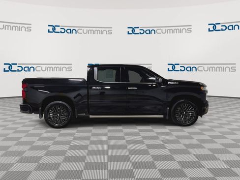Used 2019 Chevrolet Silverado 1500 High Country w/ Technology Package AWD/4WD image 9