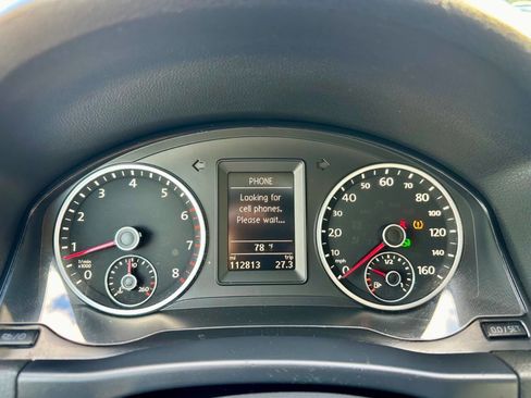 Used 2013 Volkswagen Tiguan SE image 23