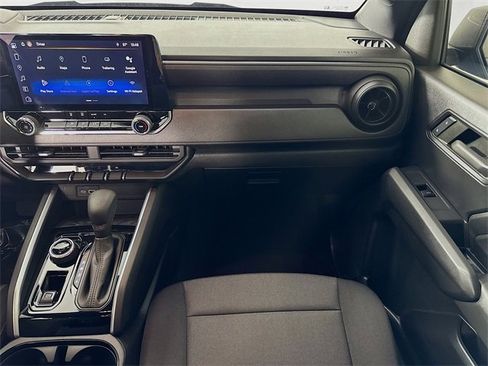 Used 2023 Chevrolet Colorado Trail Boss w/ Advanced Trailering Package image 35