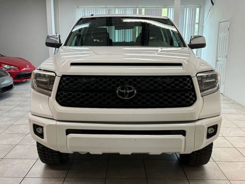 Used 2018 Toyota Tundra Platinum AWD/4WD image 2