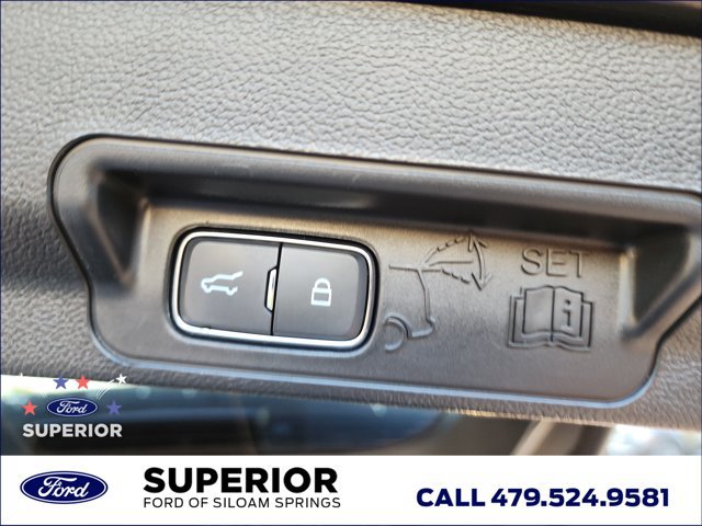 Used 2024 Ford Explorer XLT w/ Equipment Group 202A AWD/4WD image 12