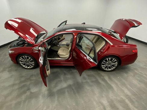 Used 2017 Lincoln Continental Reserve w/ Climate Package AWD/4WD image 31