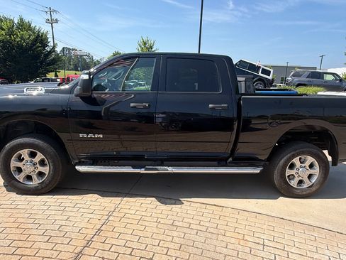 Used 2026 RAM 2500 Big Horn AWD/4WD image 11