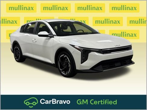 Used 2025 Kia K4 EX image 1