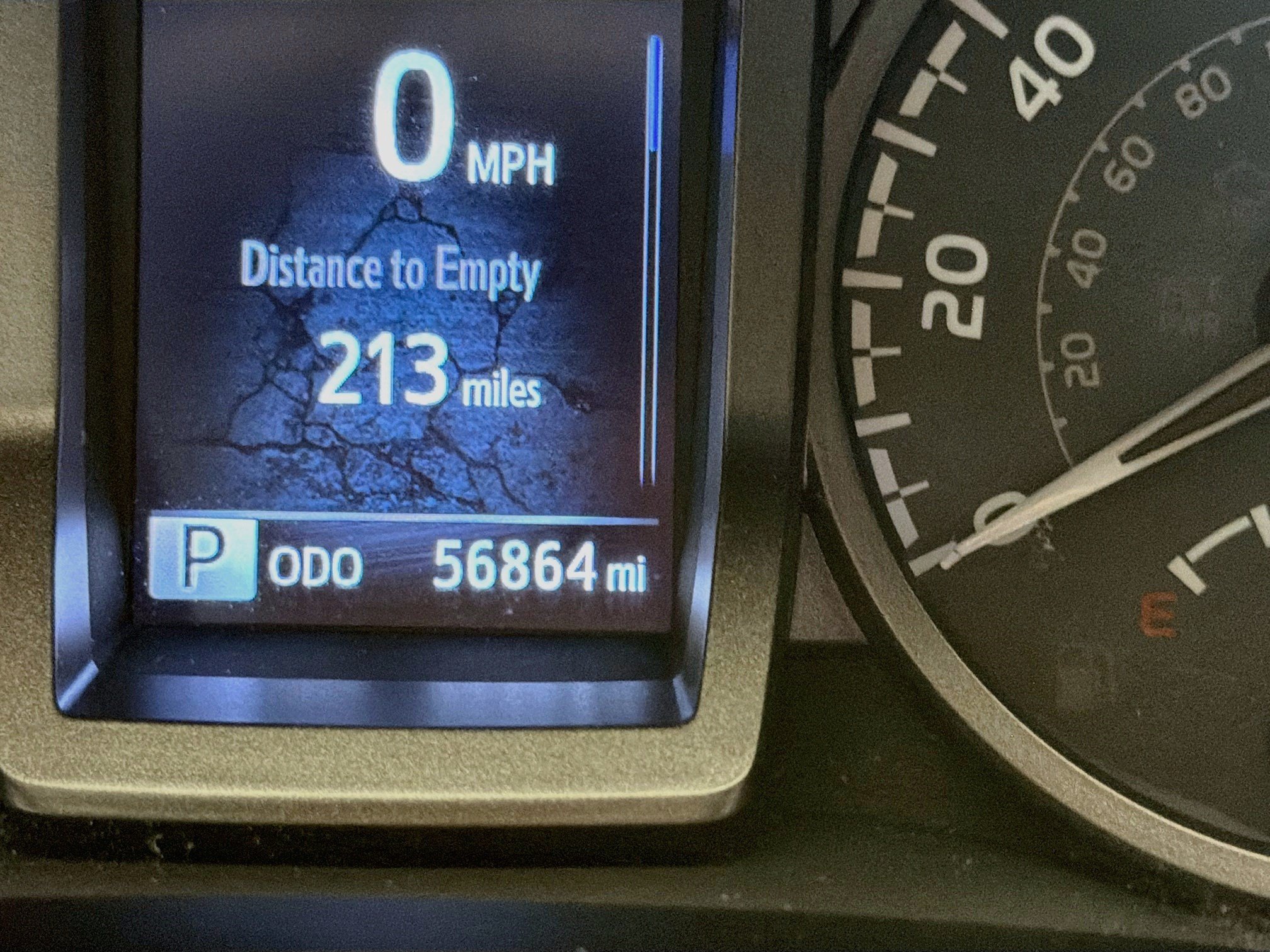 Used 2016 Toyota Tacoma TRD Sport AWD/4WD image 8