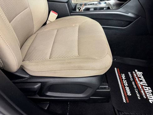 Used 2021 Ford Explorer 2WD image 31