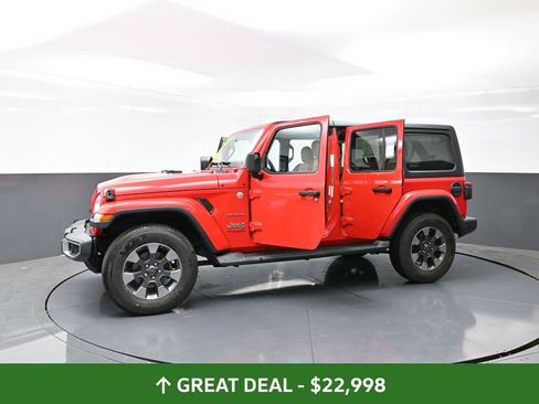 Used 2018 Jeep Wrangler Unlimited Sahara w/ Dual Top Group image 59