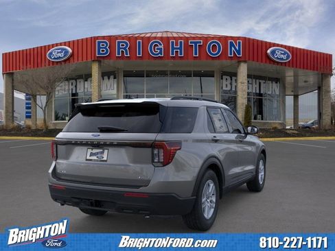 Used 2026 Ford Explorer Active AWD/4WD image 7