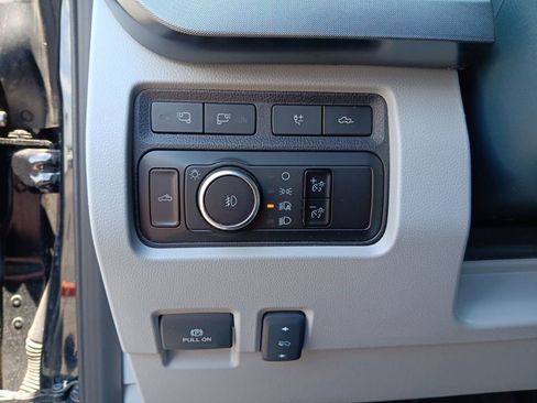 Used 2023 Ford F250 Limited w/ FX4 Off-Road Package AWD/4WD image 28
