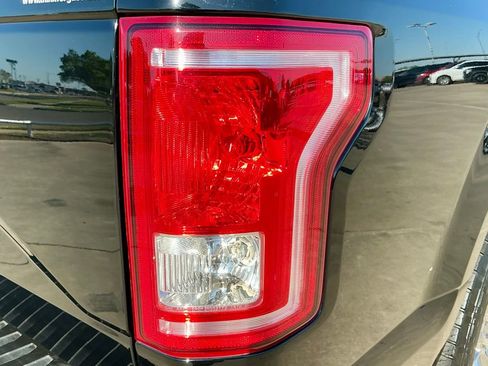 Used 2017 Ford F150 XLT w/ Equipment Group 302A Luxury image 16