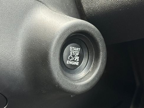 Used 2024 RAM ProMaster 2500 w/ Convenience Group FWD image 23